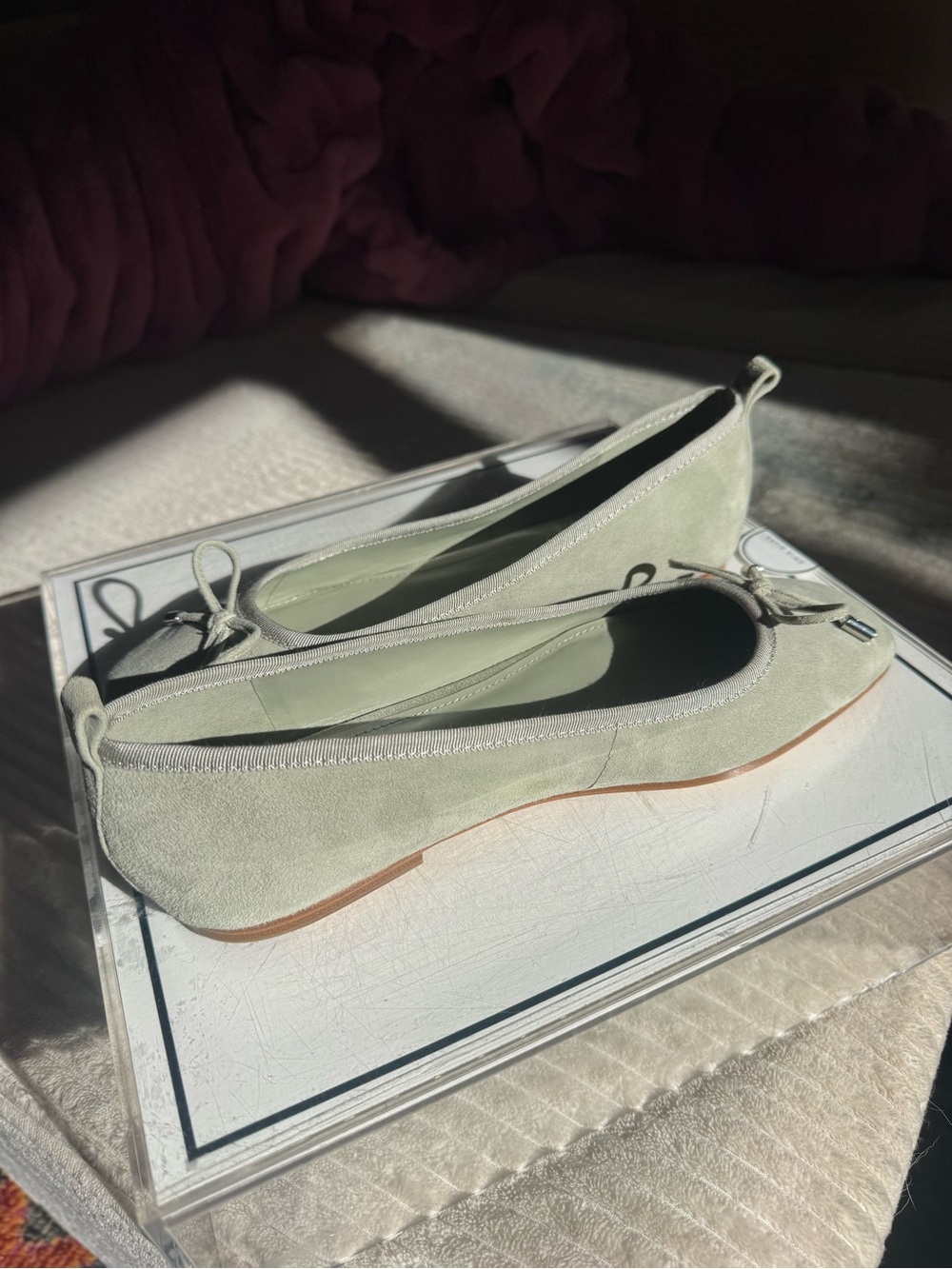 Marc Fisher Soft Green Suede Bow Ballet Flats - 8.5 - Picture 8 of 9